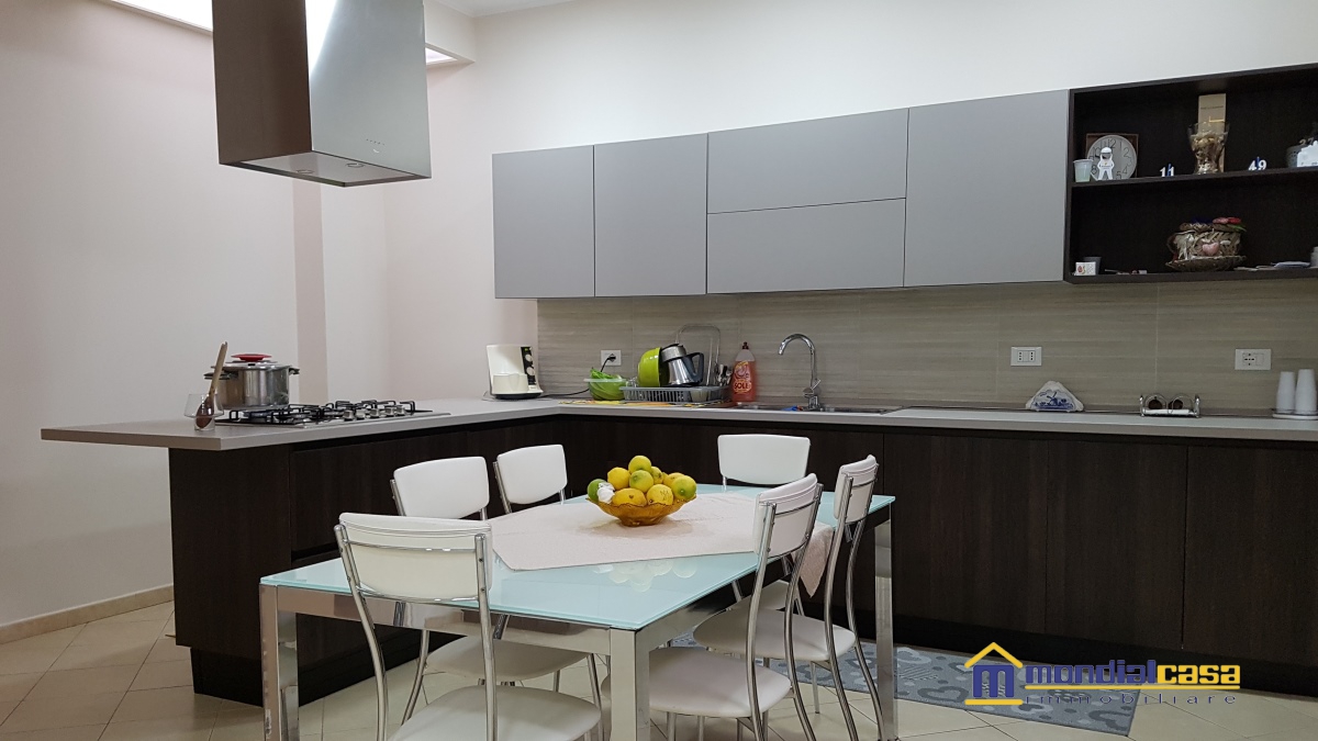 Stabile intero - Palazzo PACHINO vendita  Pachino  Mondialcasa Immobiliare srl