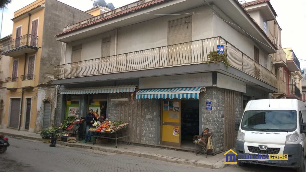 Laboratorio in Vendita