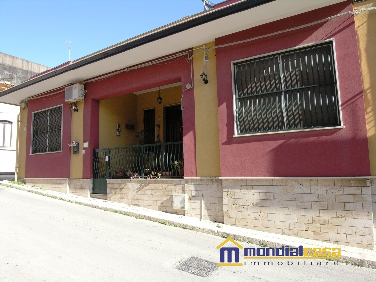 Stabile intero - Palazzo PACHINO vendita  Pachino  Mondialcasa Immobiliare srl