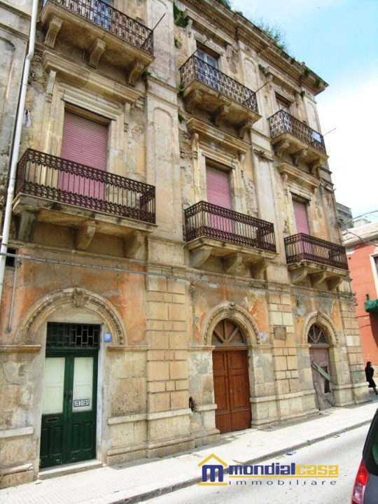 Appartamento in Vendita