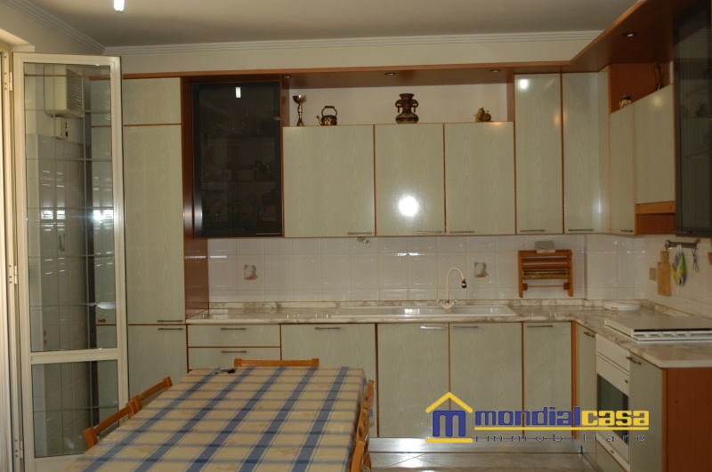 Stabile intero - Palazzo PACHINO vendita  Pachino  Mondialcasa Immobiliare srl